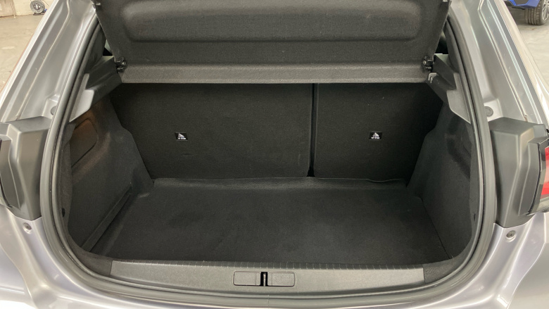 Peugeot 208 1.2 PureTech 100 Active Premium 5dr Petrol Hatchback